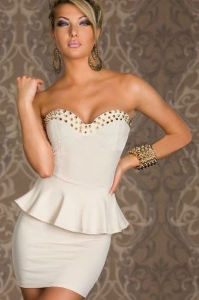 Золото шипами Милая декольте Off Плечо Peplum Белый
